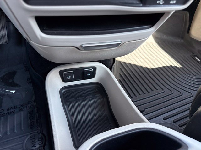 Used 2020 Chrysler Pacifica Limited FWD image 25