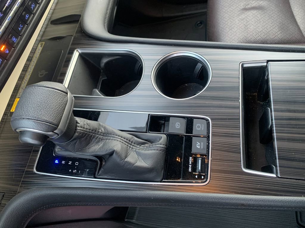 Used 2021 Toyota Sienna Platinum image 25