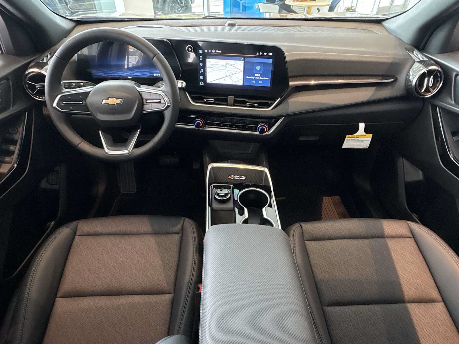 New 2027 Chevrolet Equinox LT w/ Convenience Package II AWD/4WD image 21