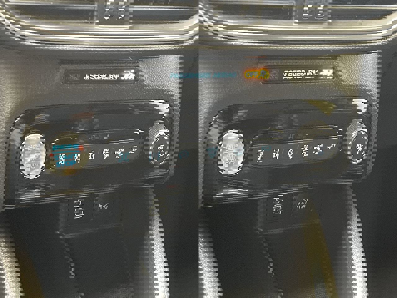 Certified 2024 Ford Escape Platinum image 22