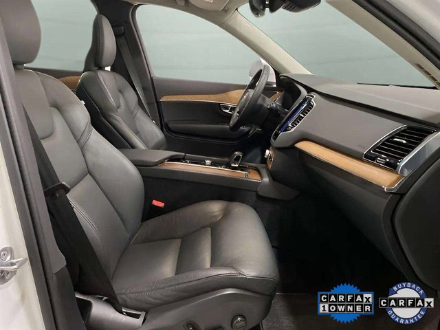 Used 2025 Volvo XC90 B6 Plus image 26