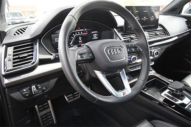 Used 2024 Audi SQ5 Premium Plus image 17