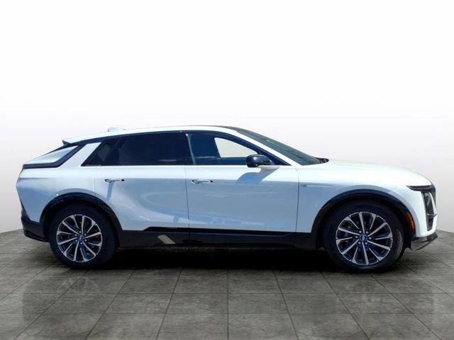 Used 2024 Cadillac Lyriq Sport AWD/4WD image 6