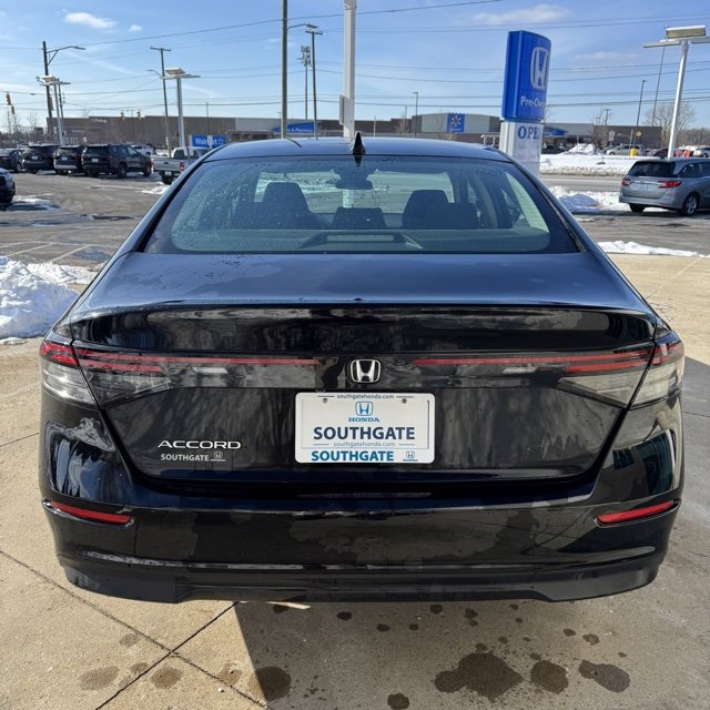 Used 2023 Honda Accord EX image 4