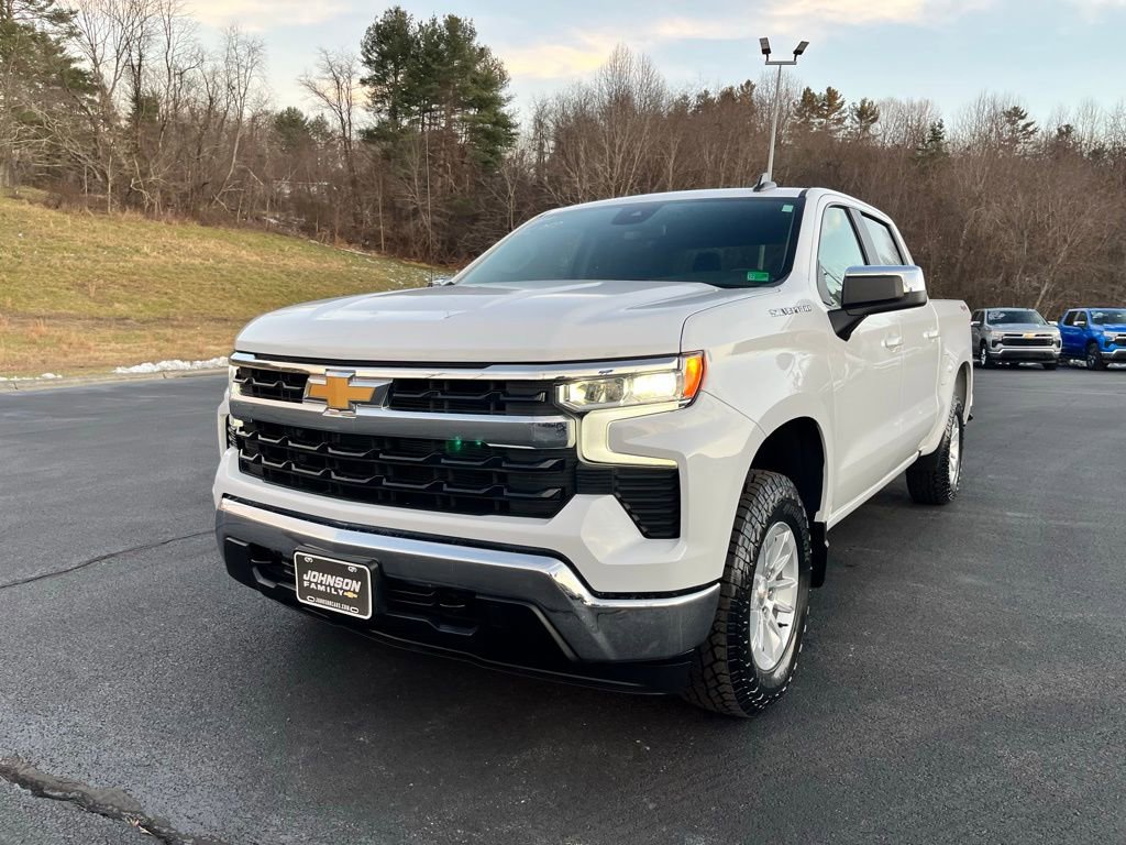 Used 2025 Chevrolet Silverado 1500 LT image 25