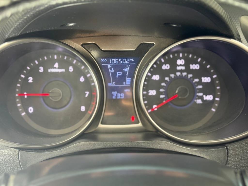 Used 2012 Hyundai Veloster w/ Style Pkg FWD image 10
