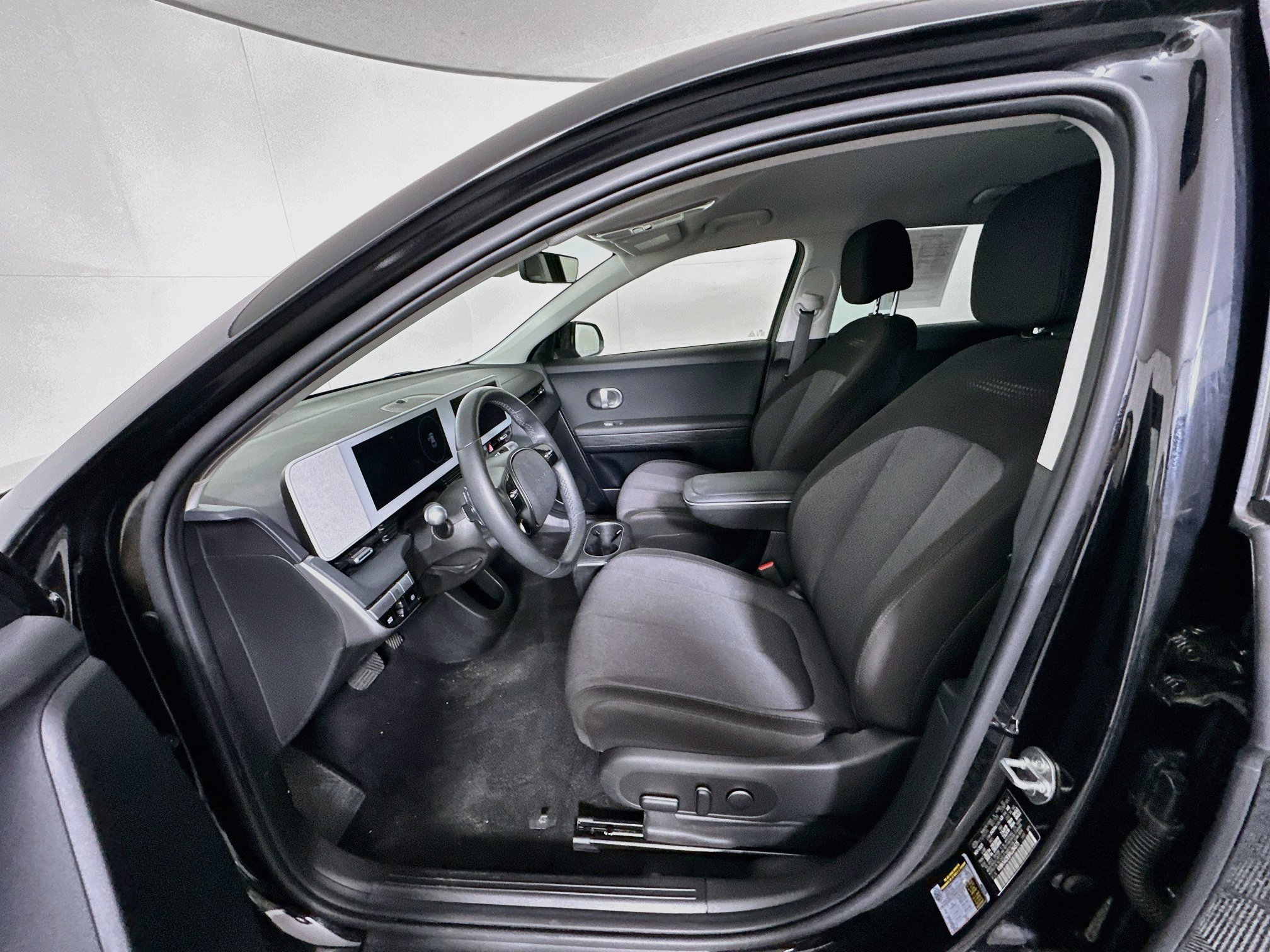 Used 2024 Hyundai Ioniq 5 SEL RWD image 13