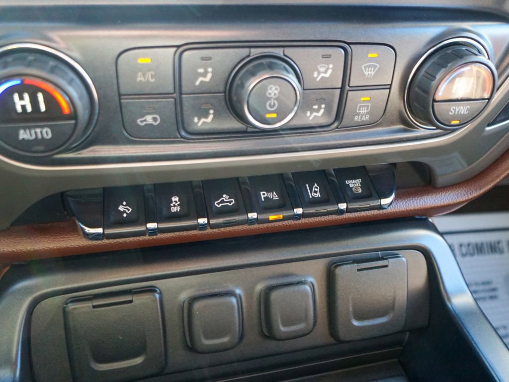 Used 2016 Chevrolet Silverado 3500 High Country w/ Duramax Plus Package image 31