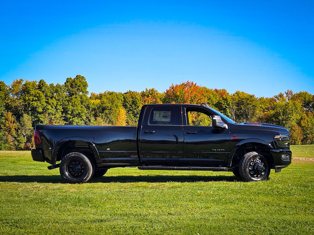 New 2027 RAM 3500 Laramie AWD/4WD image 2