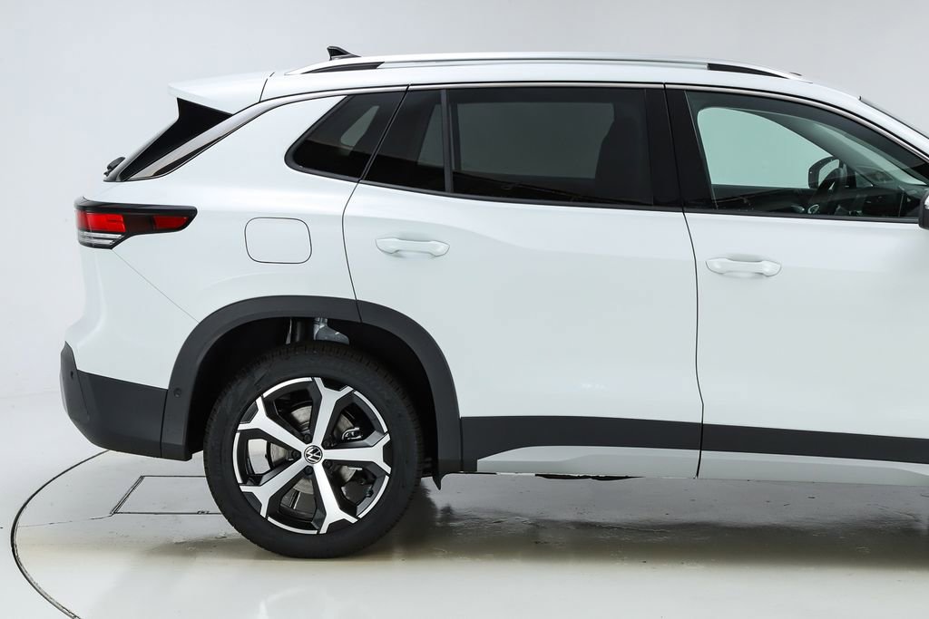 New 2026 Volkswagen Tiguan SE image 11