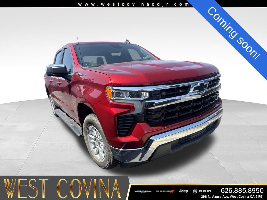 Used 2022 Chevrolet Silverado 1500 LT RWD image 2