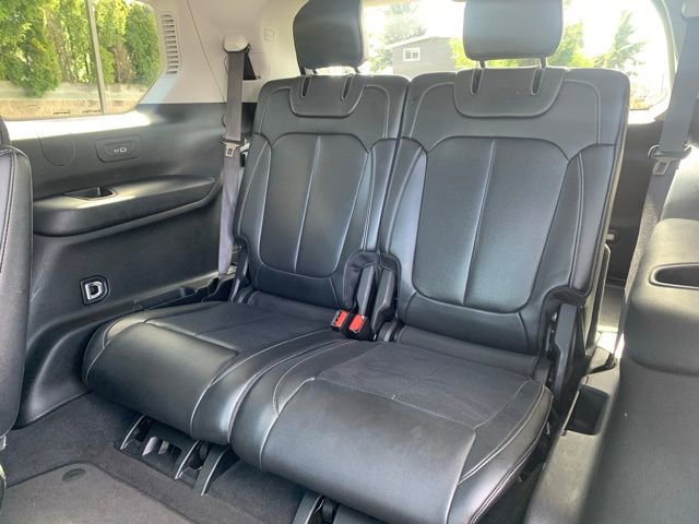 Used 2022 Jeep Grand Cherokee L Limited w/ Luxury Tech Group II image 19