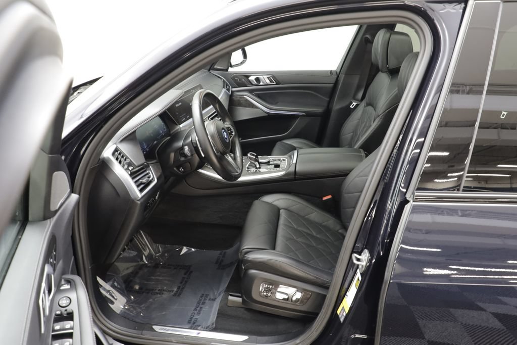 Used 2023 BMW X5 xDrive45e w/ M Sport Package AWD/4WD image 6