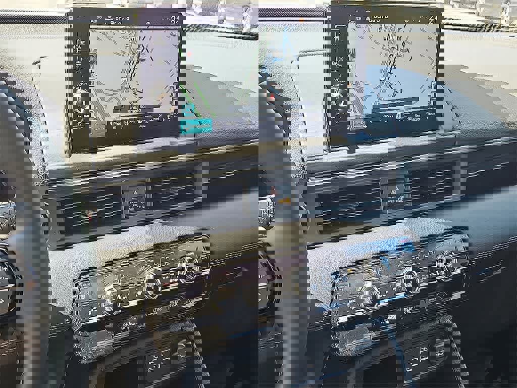 New 2025 Honda Pilot Touring image 13