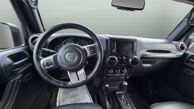 Used 2018 Jeep Wrangler Unlimited Altitude image 10