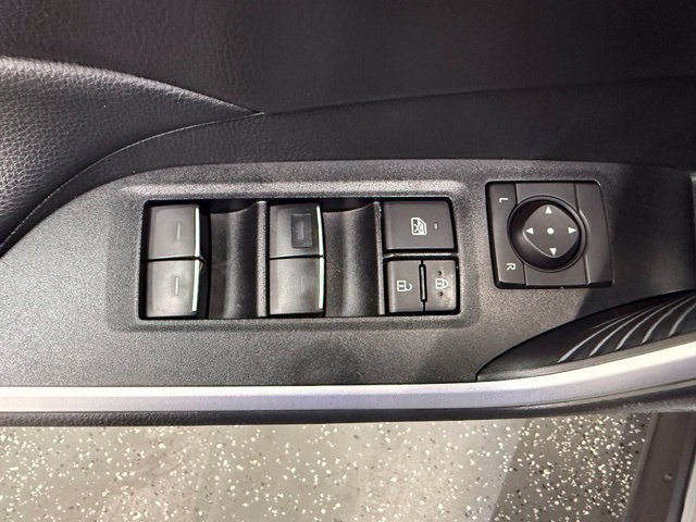 Used 2024 Toyota RAV4 XLE AWD/4WD image 11