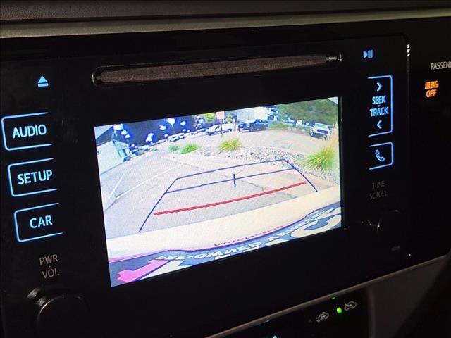 Used 2017 Toyota Corolla LE FWD image 13