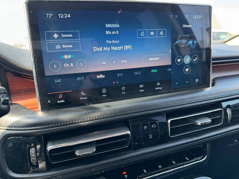 Used 2021 Lincoln Nautilus Reserve image 16