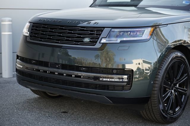 New 2026 Land Rover Range Rover SE image 2
