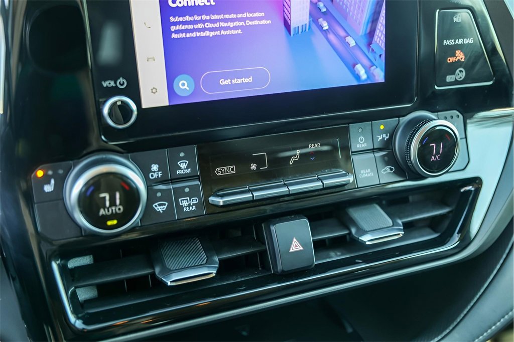 Used 2023 Toyota Highlander XLE image 21