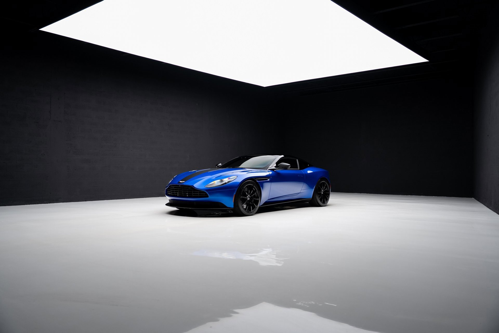 Used 2020 Aston Martin DB11 AMR image 80