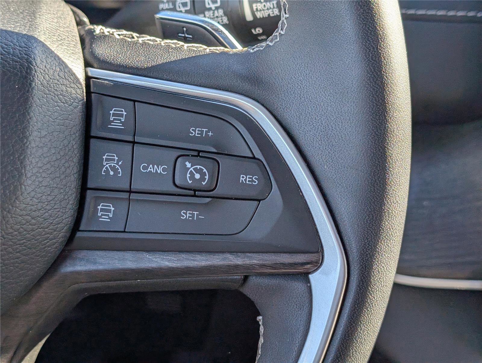 Used 2023 Jeep Grand Cherokee 4WD 4xe image 27