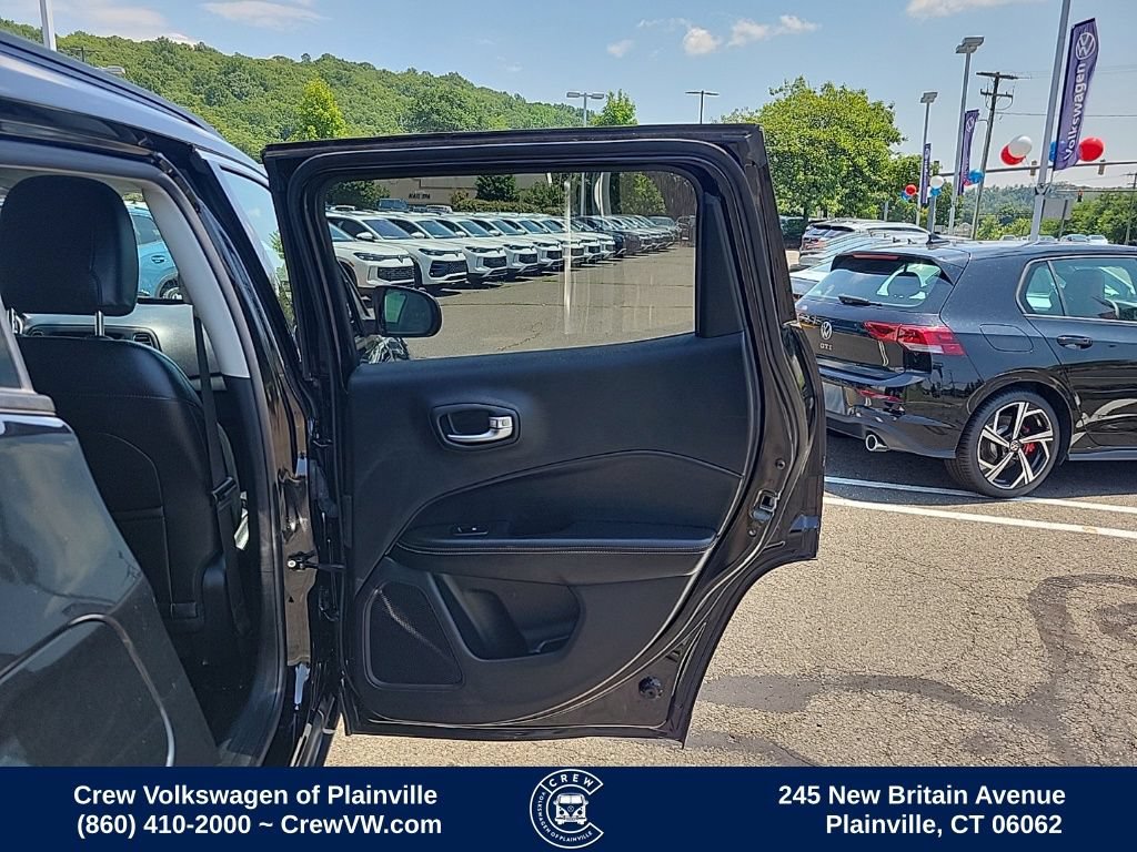 Used 2019 Jeep Compass Latitude AWD/4WD image 45