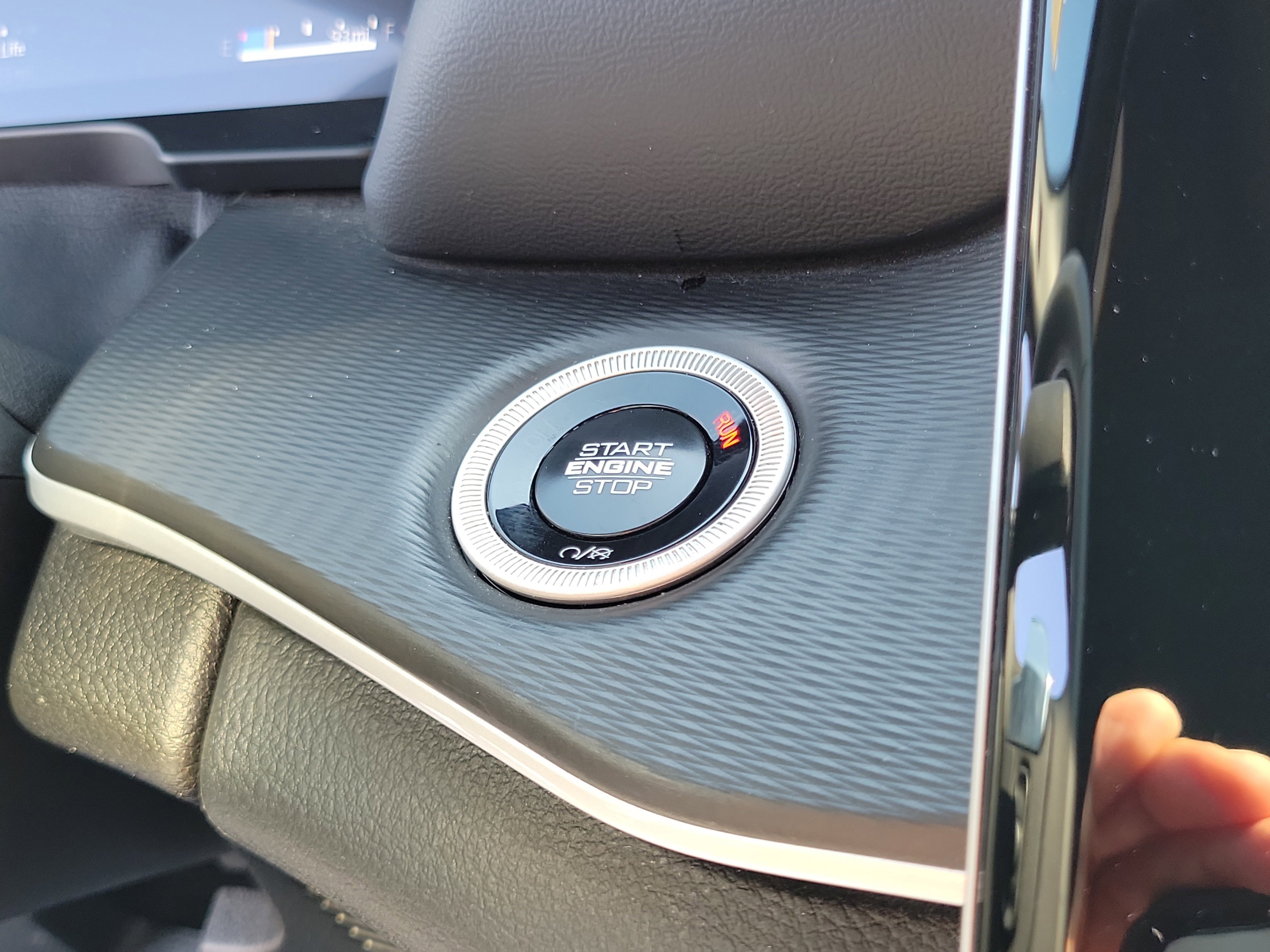 Used 2024 Jeep Grand Cherokee L Laredo image 28