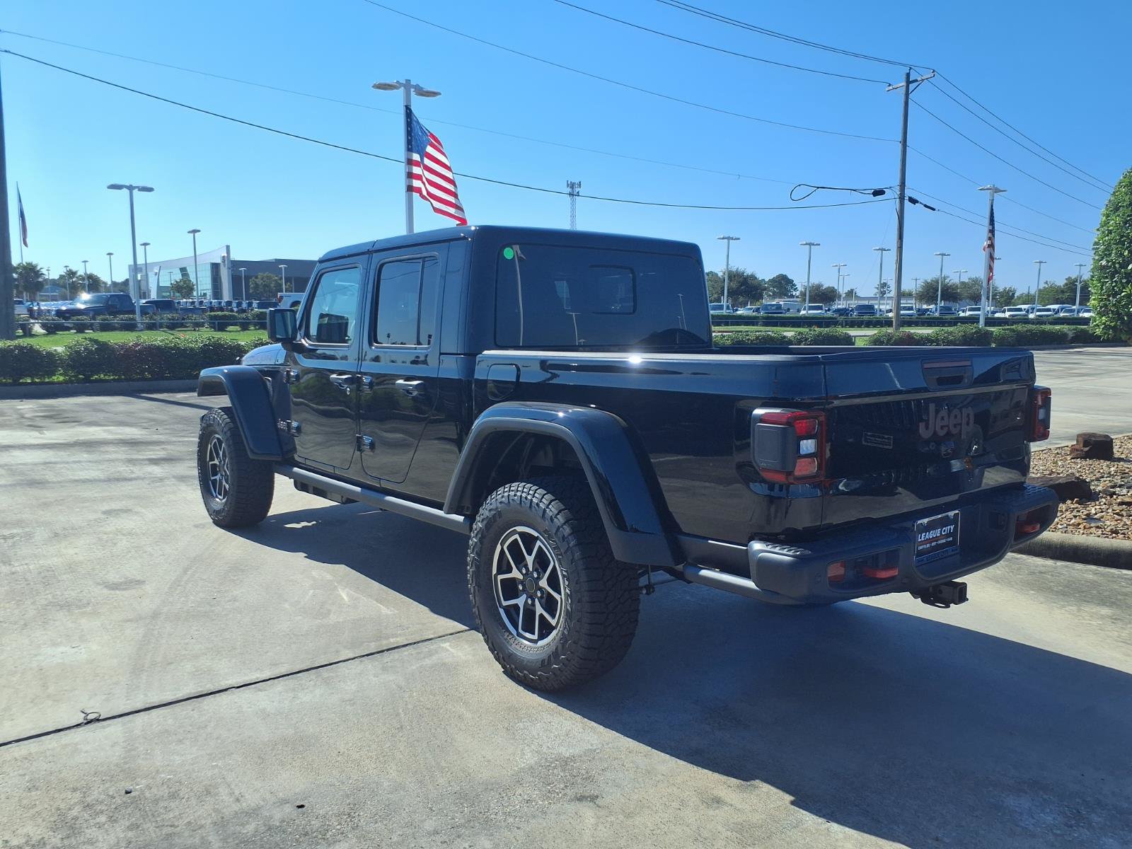 New 2026 Jeep Gladiator Rubicon AWD/4WD image 2
