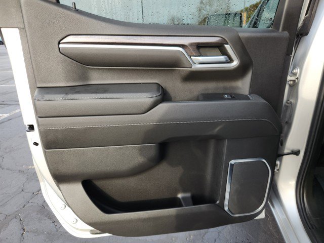 Used 2022 Chevrolet Silverado 1500 LTZ w/ LTZ Premium Package image 24