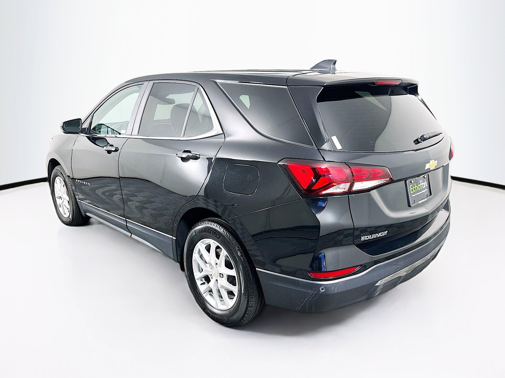 Used 2024 Chevrolet Equinox LT w/ LPO, Floor Liner Package FWD image 5