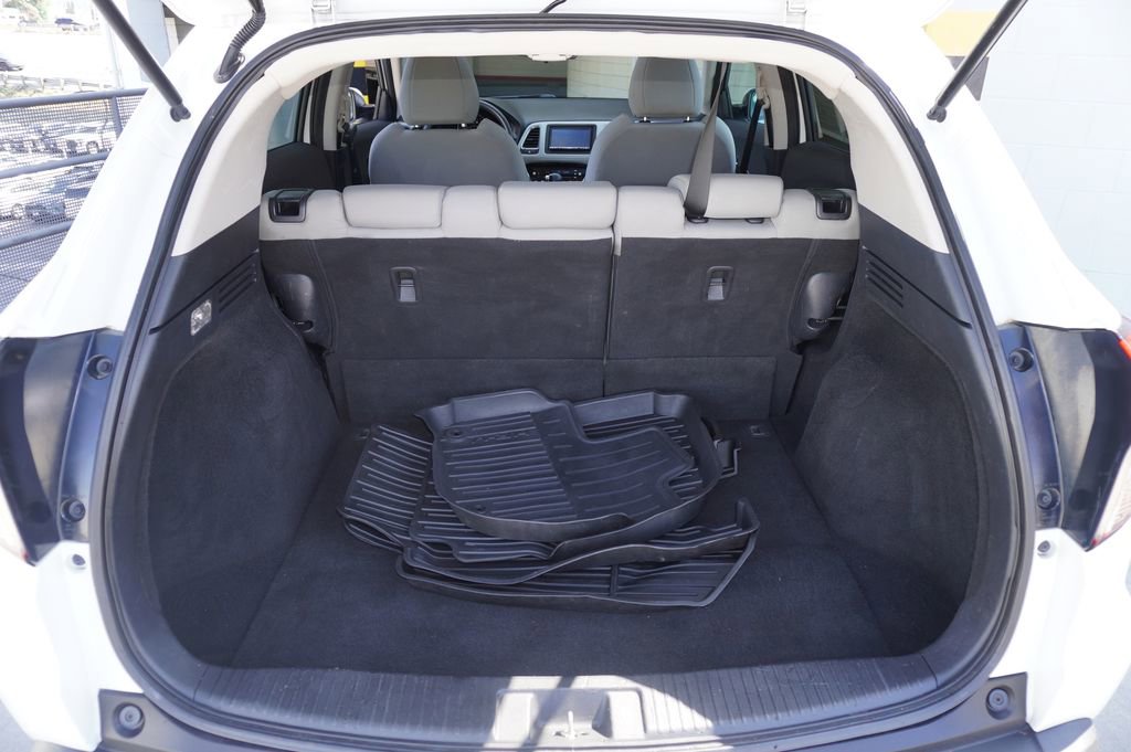 Used 2022 Honda HR-V EX image 6