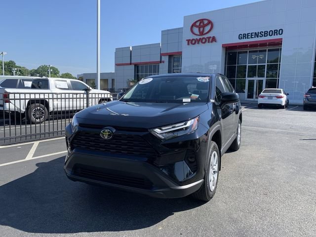 Certified 2025 Toyota RAV4 LE FWD image 4