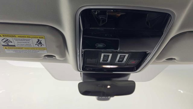 Used 2019 Land Rover Range Rover Velar AWD/4WD image 17