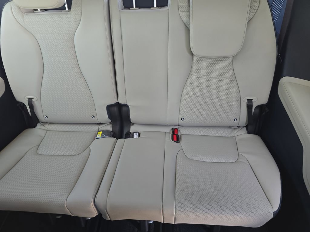 New 2026 Kia Carnival SX Prestige FWD image 18