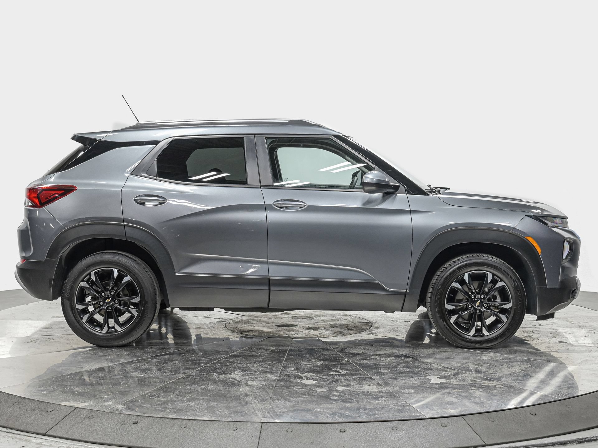 Used 2021 Chevrolet TrailBlazer LT AWD/4WD image 10