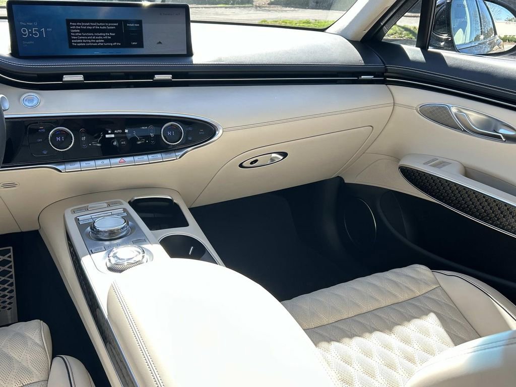 Used 2025 Genesis GV70 3.5T Sport w/ Sport Prestige Package image 26