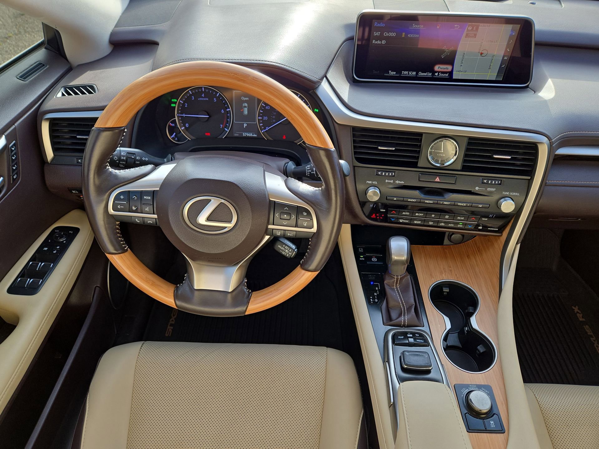 Used 2019 Lexus RX 350L FWD image 14