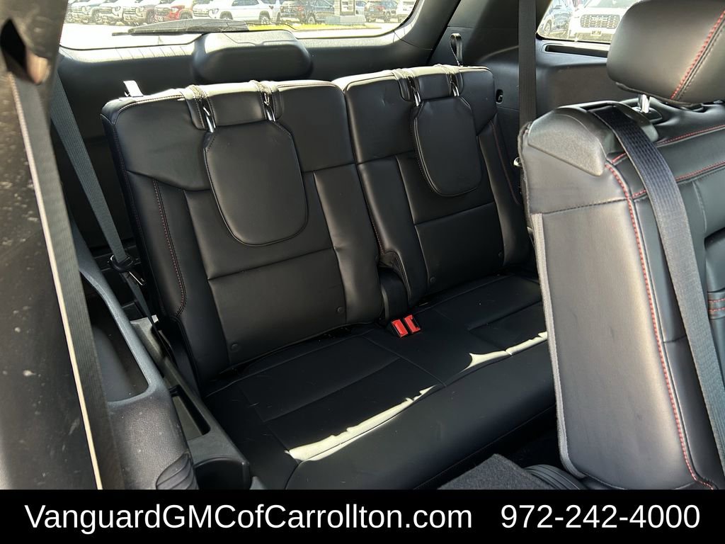 Used 2025 Ford Explorer ST-Line image 34