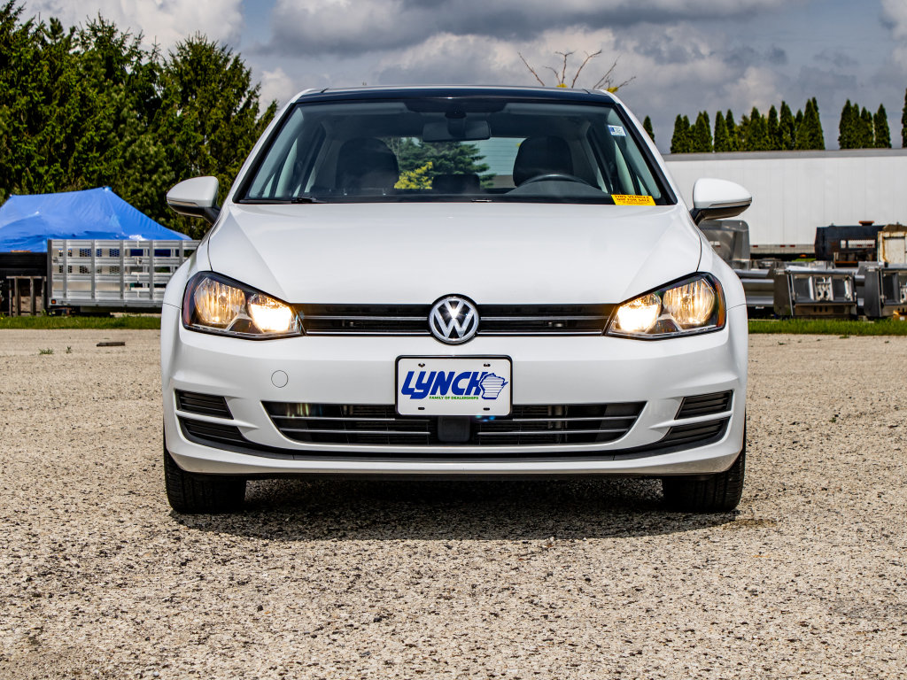 Used 2017 Volkswagen Golf Wolfsburg Edition FWD image 5