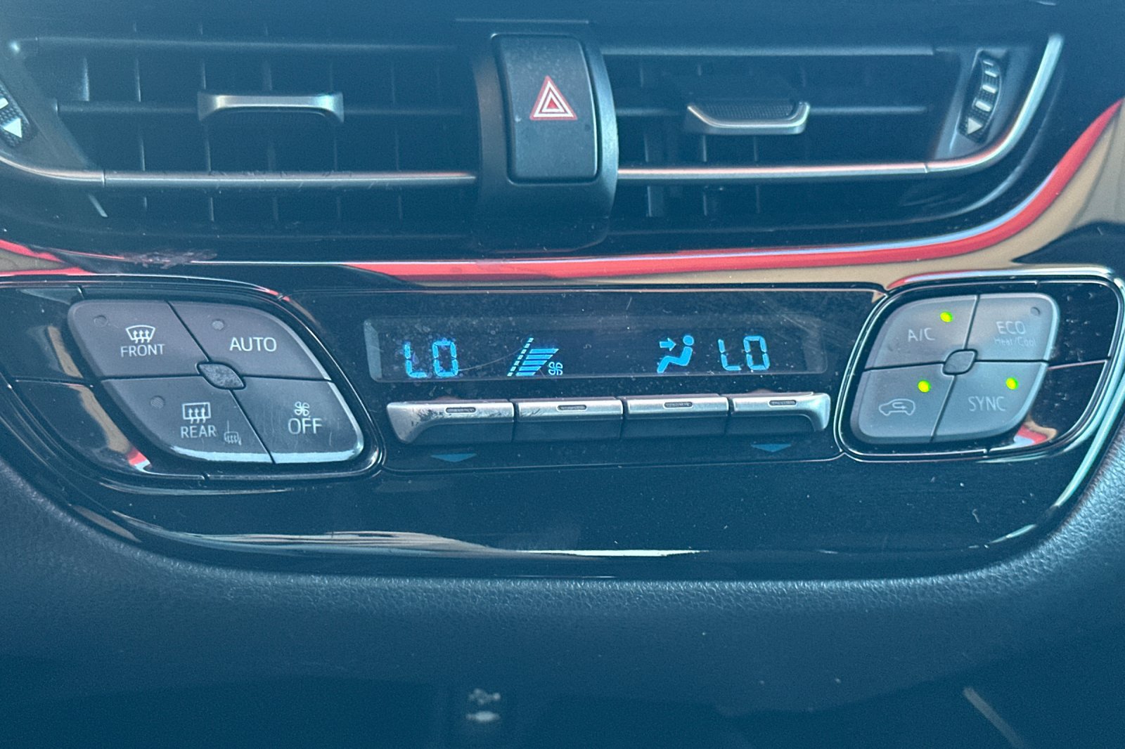 Certified 2018 Toyota C-HR XLE FWD image 23
