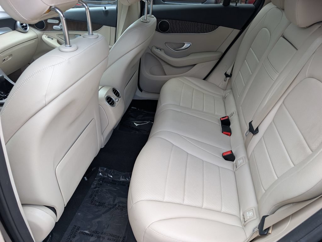 Certified 2019 Mercedes-Benz GLC 300 4MATIC image 28