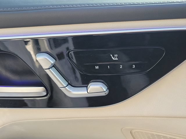 Used 2025 Mercedes-Benz GLC 300 image 24