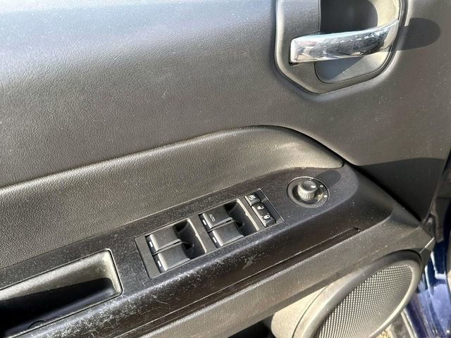 Used 2017 Jeep Compass Sport w/ Power Value Group image 17