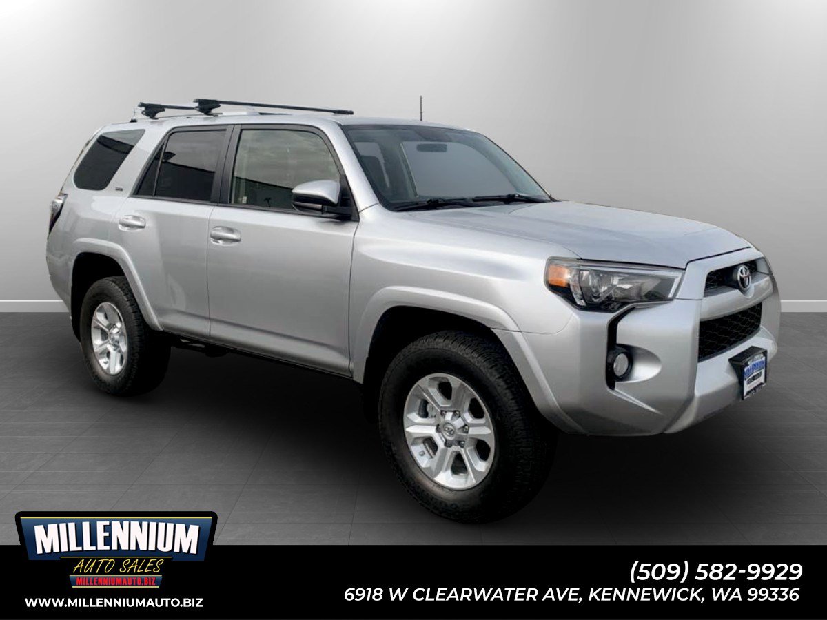 Used 2017 Toyota 4Runner SR5 AWD/4WD image 1