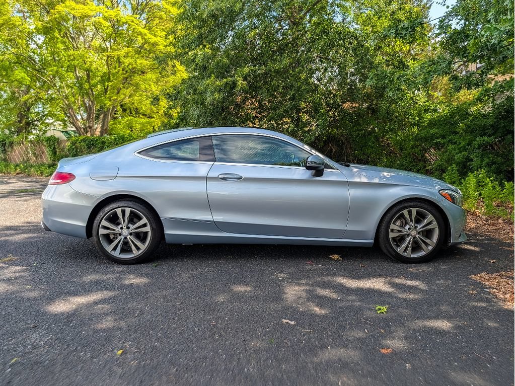 Used 2017 Mercedes-Benz C 300 4MATIC Coupe image 4