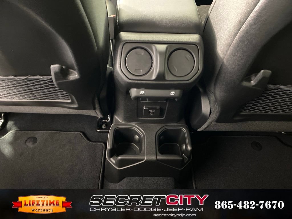 New 2026 Jeep Gladiator Mojave w/ Safety Group AWD/4WD image 28