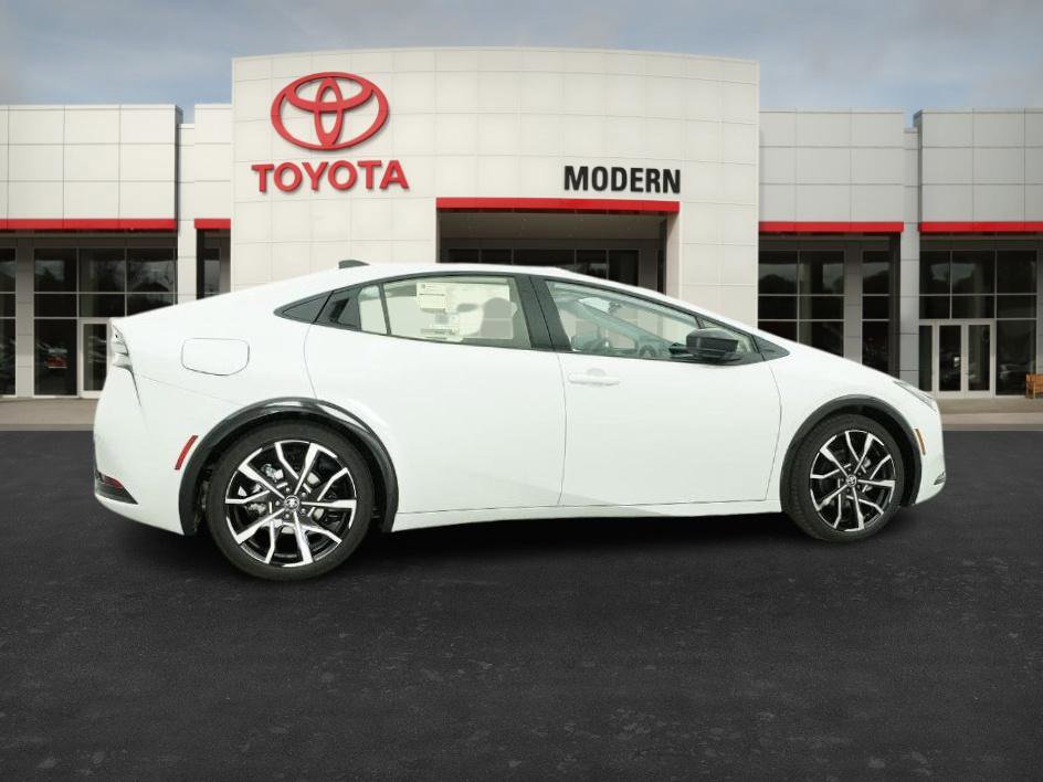 New 2026 Toyota Prius Plug-In Hybrid image 24