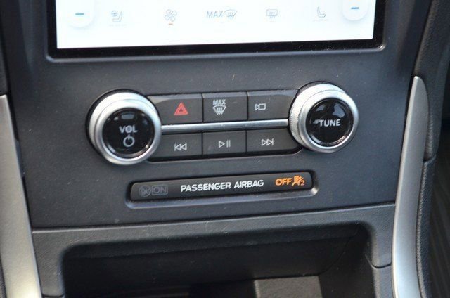 Used 2021 Ford Edge SEL w/ Convenience Package image 29