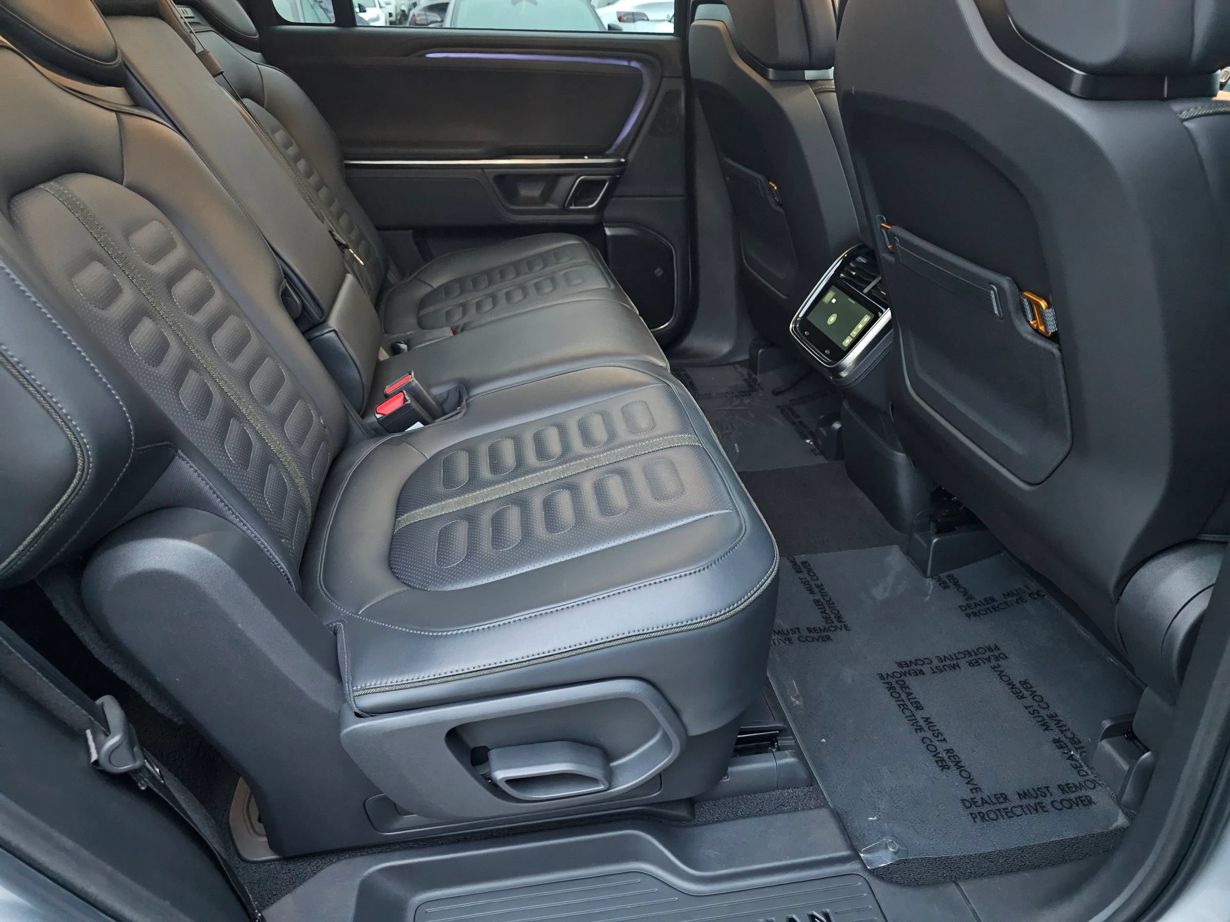 Used 2024 Rivian R1S Adventure Quad AWD/4WD image 26